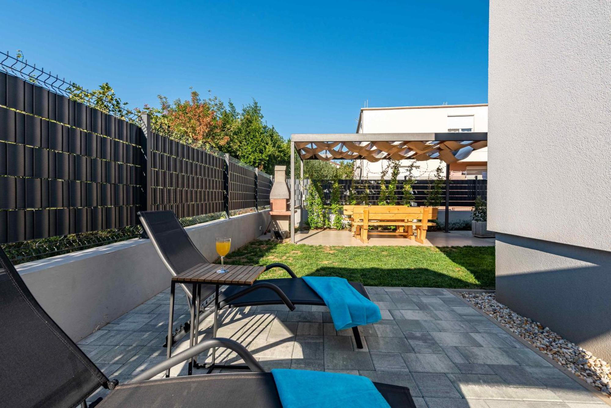 Apartmani Diva Zadar Exterior foto